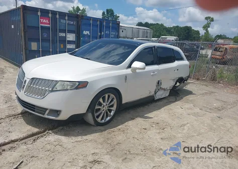 2010 Lincoln Mkt Ecoboost z USA, uszkodzony, nr VIN 2LMHJ5AT3ABJ20610